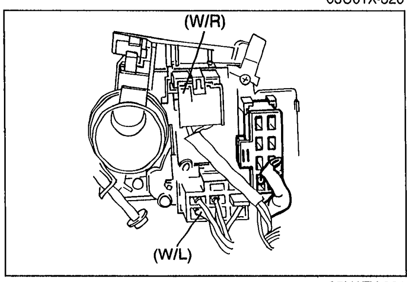 Combination switch connector close-up with two wire callouts: (W/R) at top, (W/L) at bottom, used to measure voltage during Step 2.